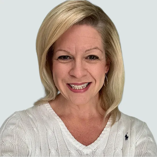 A headshot of Medicare insurance broker Melanie Palermo